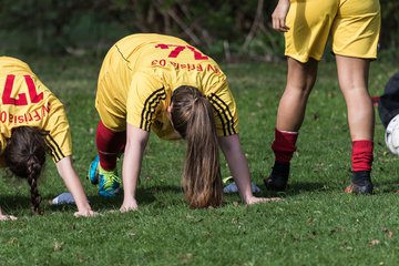 Bild 40 - B-Juniorinnen Kieler MTV - SV Frisia 03 Risum-Lindholm